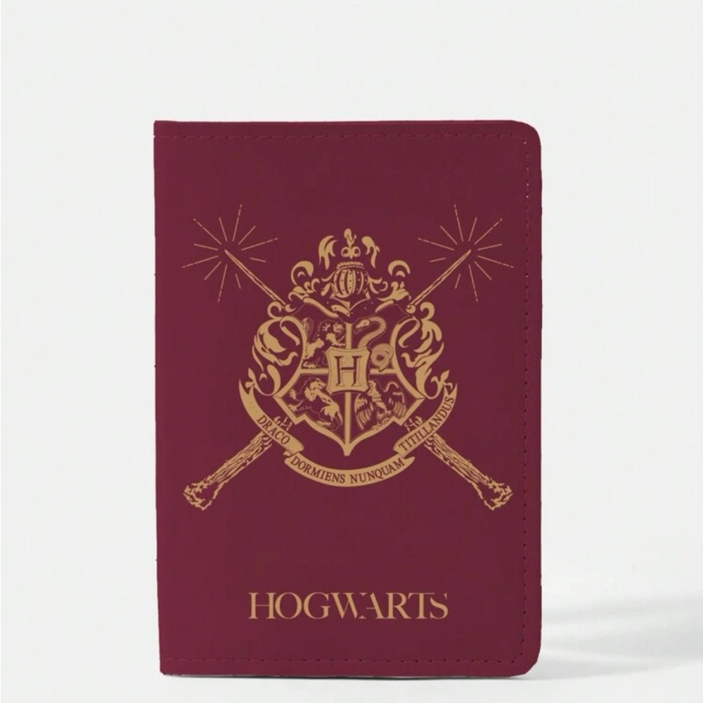 HARRY POTTER X Rebellious Rose Badge Animal & Letter Pattern Passport Case